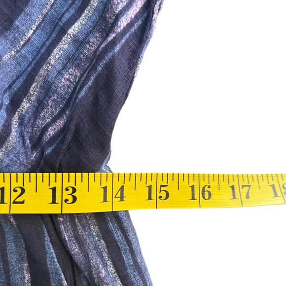 Universal Threads Blue and White Striped Wide Leg Jumpsuit Size Medium - Picture 10 of 12